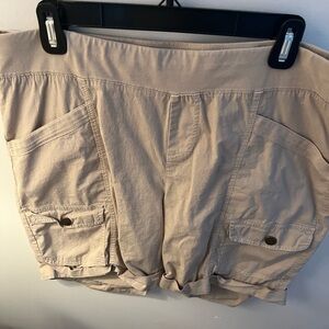 Wearables XCVI Tan Cargo Style Shorts with Pockets! Size XL